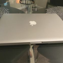 MacBook Pro 15”