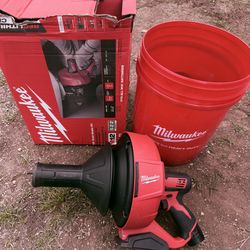 Milwaukee M12 12-V Lithium-Ion Cordless Drain Snake Auger W/ (1) 1.5Ah Battery, 5/16 in. x 25 ft. Cable, Charger, & 5 Gal. Bucket