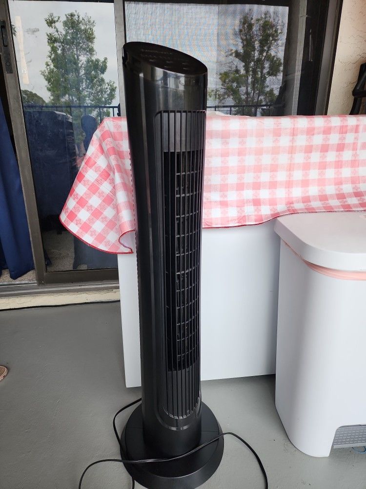 OmniBreezd Tower Fan
