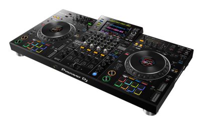 Pioneer CDJ-XZ all in one controller