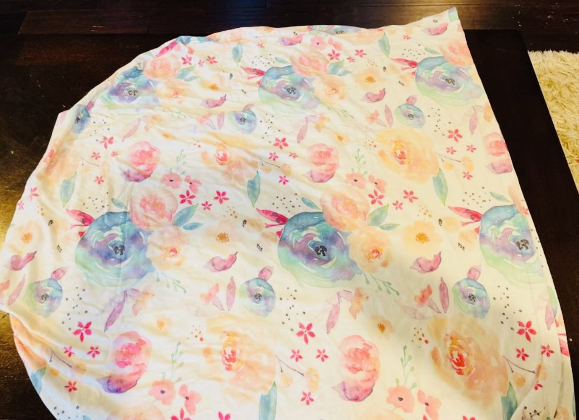 Stretchy Car Seat/Nursing Cover; Brand: Copper Pearl; Floral Design with Blue, Purple, Pink, Peach, and White Colors