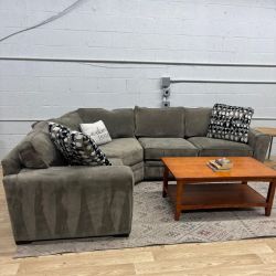 Raymour & Flanigan Artemis 4-Piece Wedge Sectional Sofa