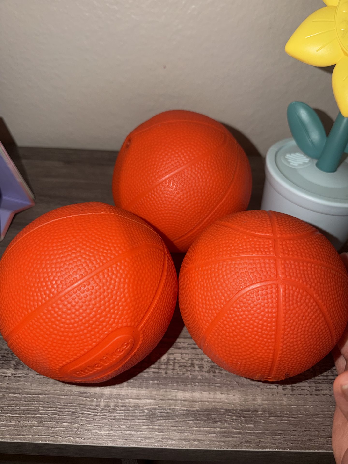 FREE basketball hoop stand & 3 balls