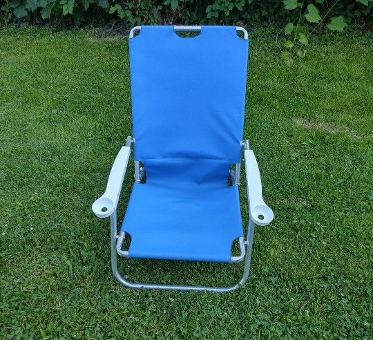 Blue Bahama Aluminum Rolling Beach Chair W/ Wheels