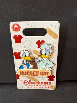 Disney Nurse’s Day 2023 Pin Donald and Daisy Duck Limited Release Disney Parks