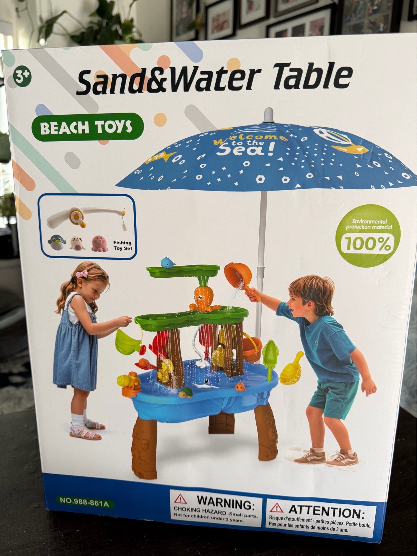 Sand & Water table w/umbrella