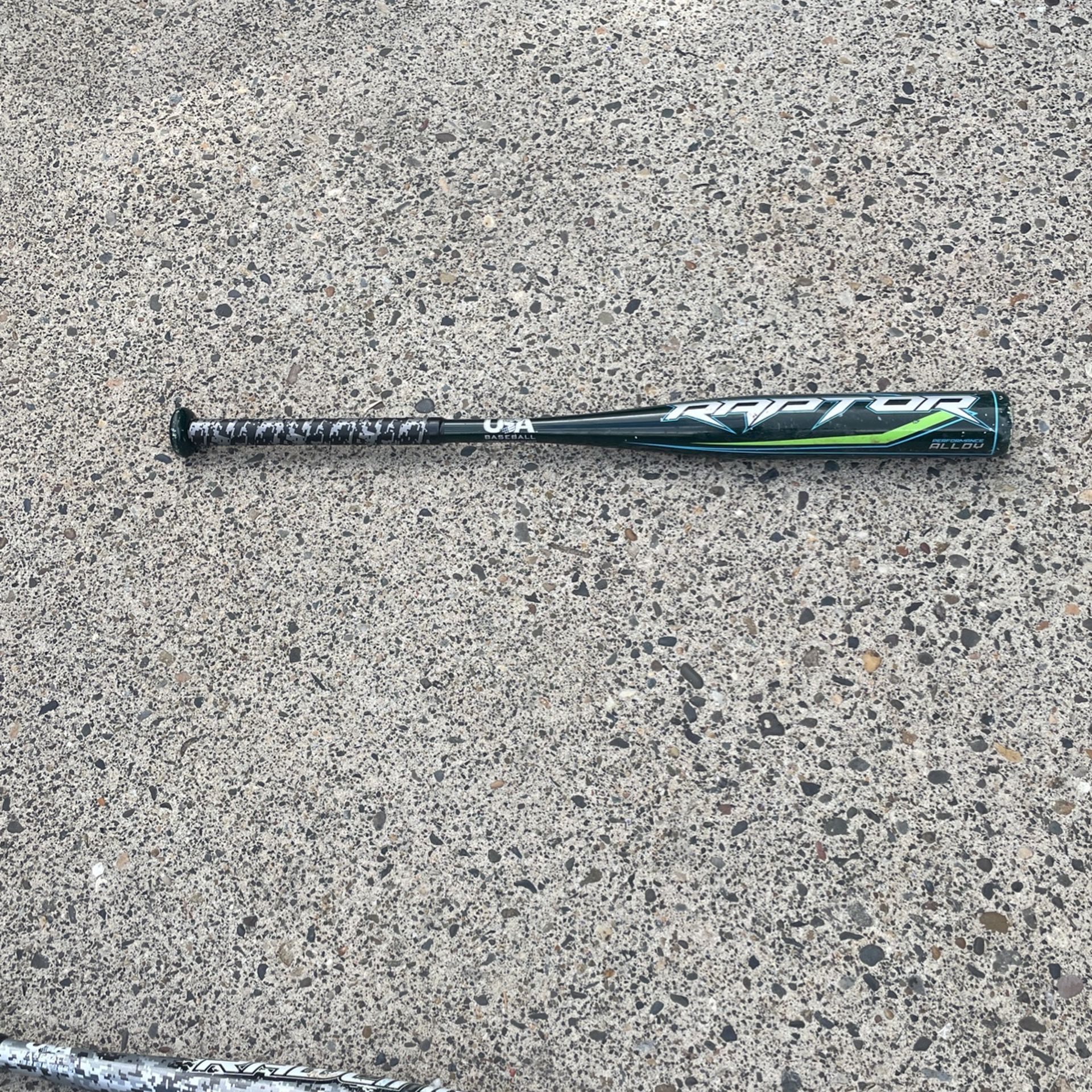 Almost New Baseball Bat Raptor