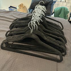 50 Pack Of Velvet Hangers 