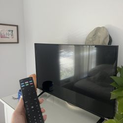 Smart TV with Remote 