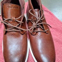 COLE HAAN.  GRAND 0S. GENUINE LEATHER 