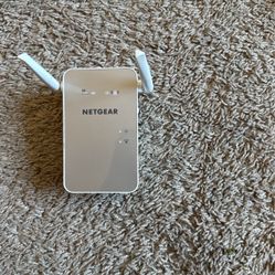 AC1200 WiFi Range Extender 