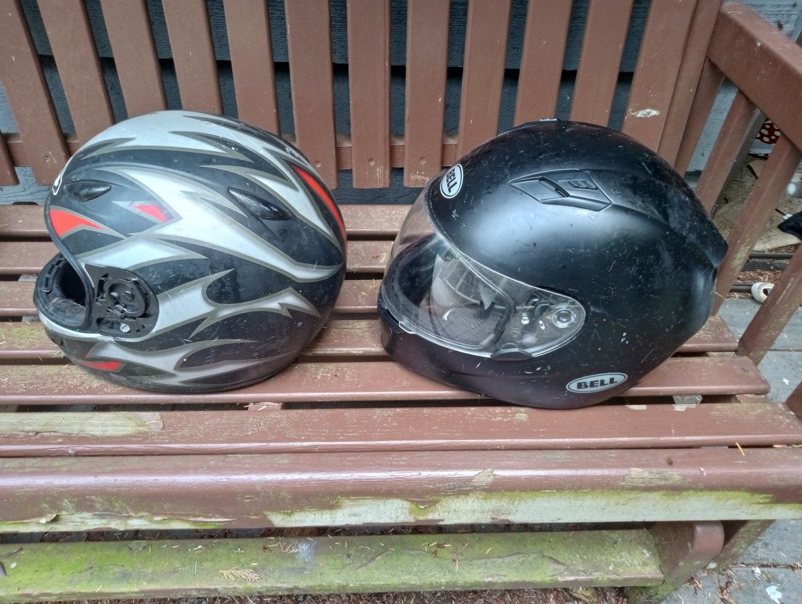 2 Motorcycle Helmets