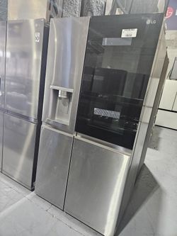 36" REFRIGERATOR LG WITH DISPENSER WATER AND ICE Insta View