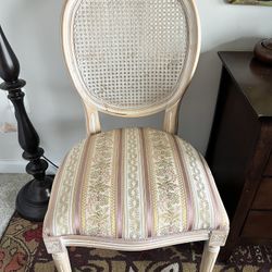 6 Antique Elegant Chairs