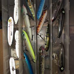 1000 brand new bass fishing lures for Sale in Galveston, TX - OfferUp