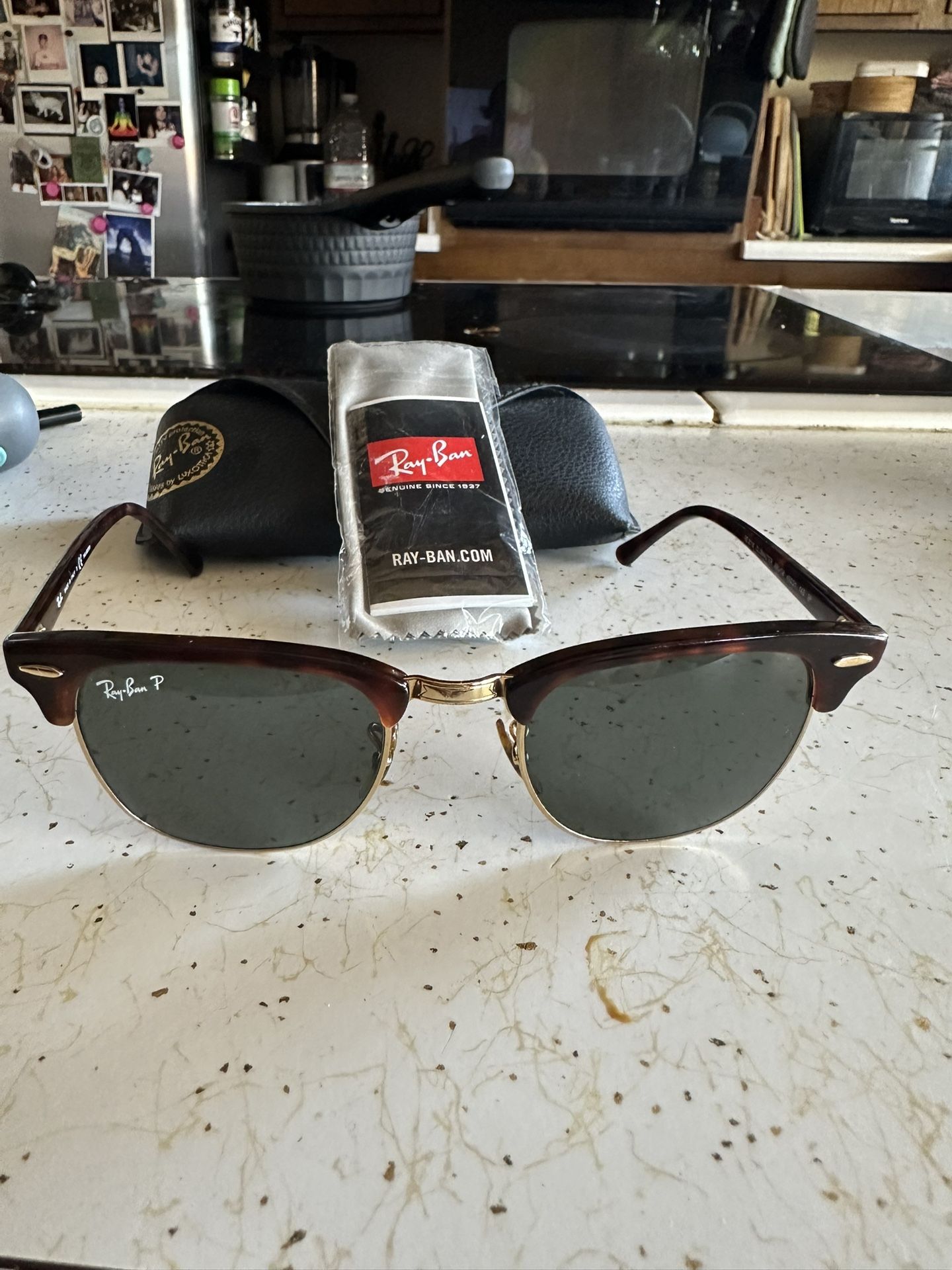 Ray Ban (49-21)