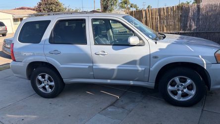 2005 Mazda Tribute