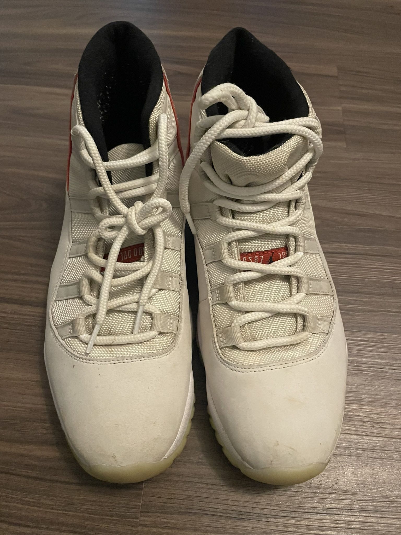 Jordan 11 Platinum Tint