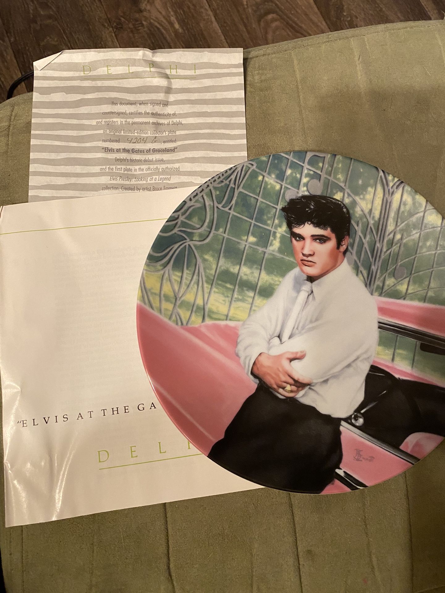 Elvis delphi plate