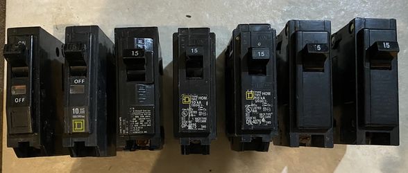 15amp Breakers (7) Total