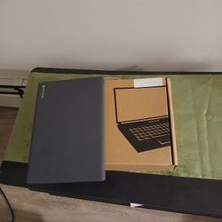 Maestro Notebook With External Webcam 