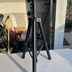 Stage Speaker Stand Tripod, Adjustable Height from 35 to 60 Inch Universal Heavy Duty 35 MM Compatible Insert