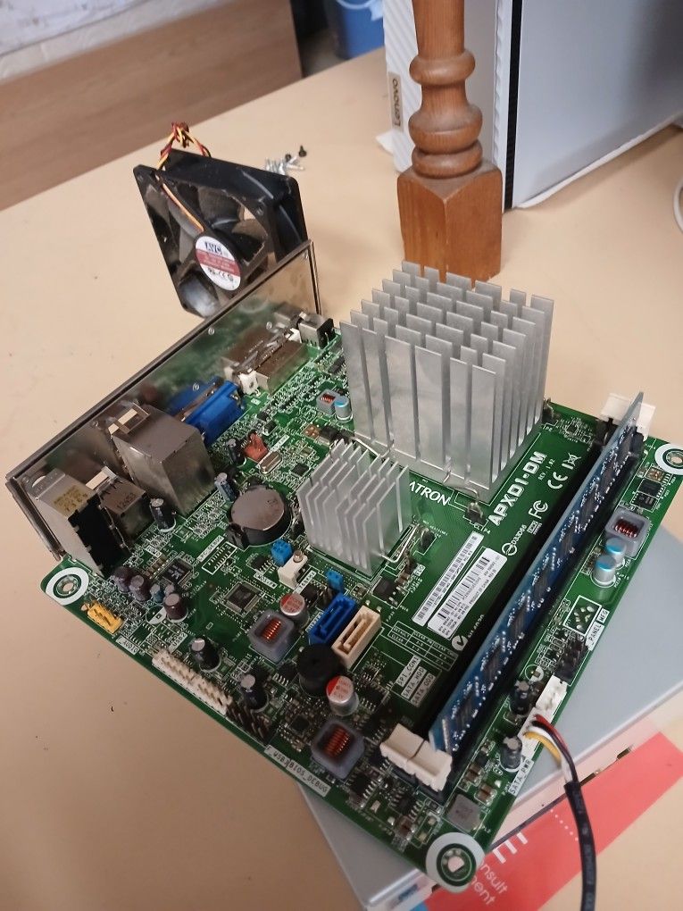 Mini ITX Motherboard With AMD E2-1800 Processor And Heatsink, 4GB DDR3 RAM