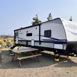 28ft 2024 Springdale Travel Trailer 