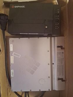 Enphase Envoy + APsystems YC600 Solar Microinverter Bundle
Description: Enphase Envoy solar monitoring gateway with an APsystems YC600 dual-module mic