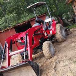 Mahindra Tractor 