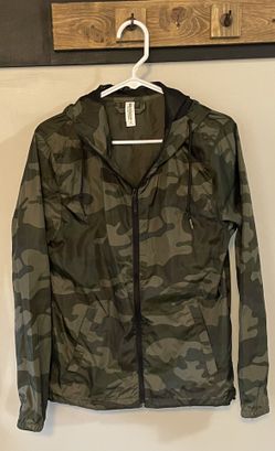Camo Hooded Windbreaker XS 