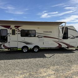 2009 TRAILBLAZER 28FT SUPER CLEAN 