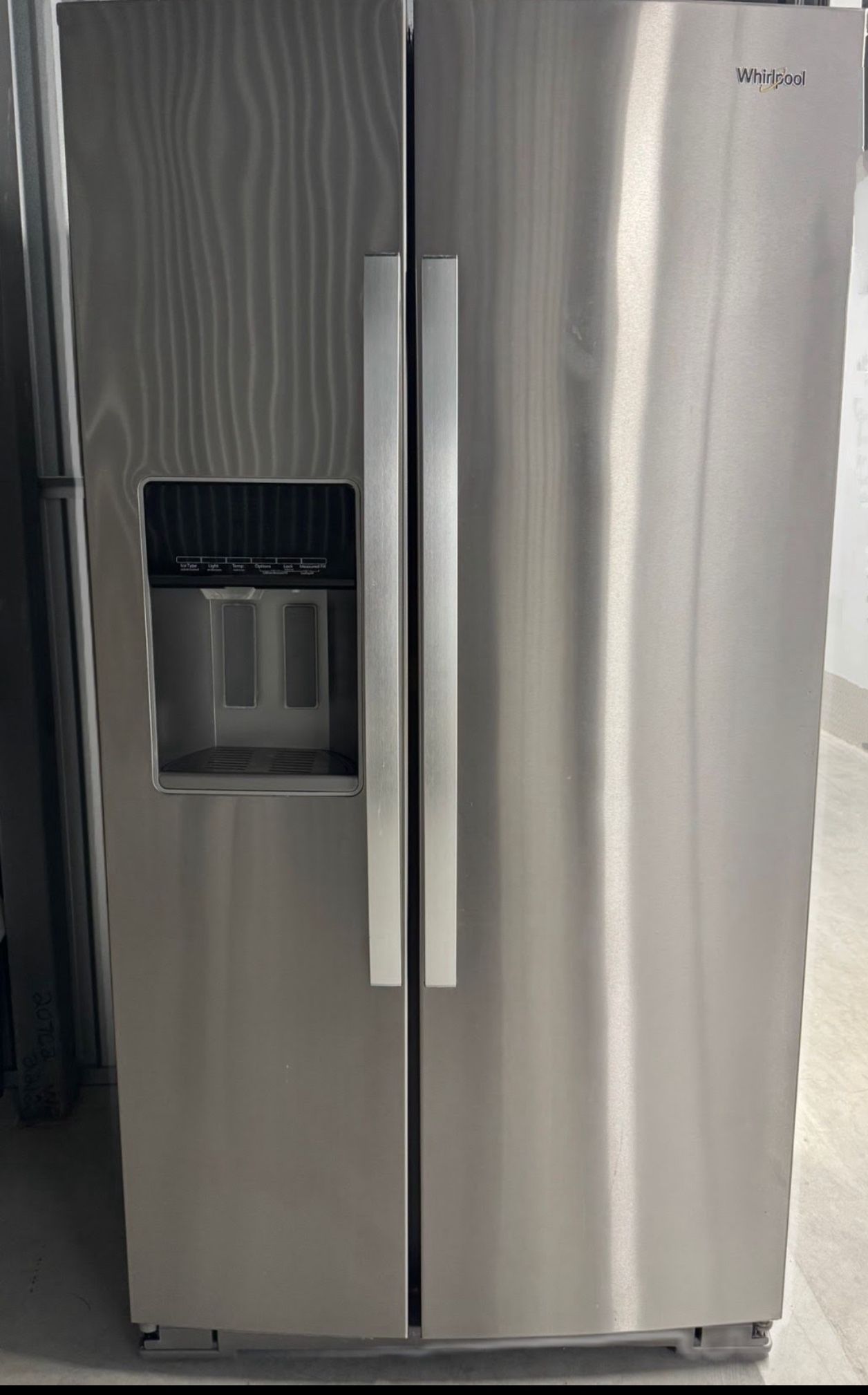 36” WHIRLPOOL S X S COUNTER-DEPHT REFRIGERATOR MODEL 2019 STAINLESS STEEL “WORKS GREAT “
