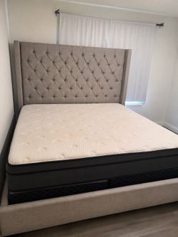Tufted Cushion Headboard Bed Frame California Kind Bed  with Mattress