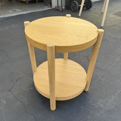 IKEA LISTERBY Side table, oak veneer Very Good Condition 