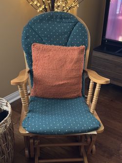 Nursing/rocking Chair