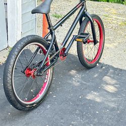 Bike Bmx Gt  Ready To Ride Everything’s Working Great 