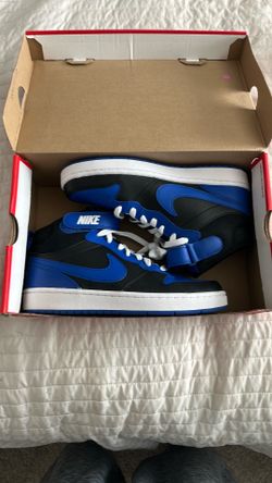 Nike Court Borough