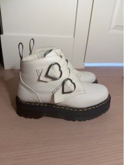 Doc Martins size 11 women’s