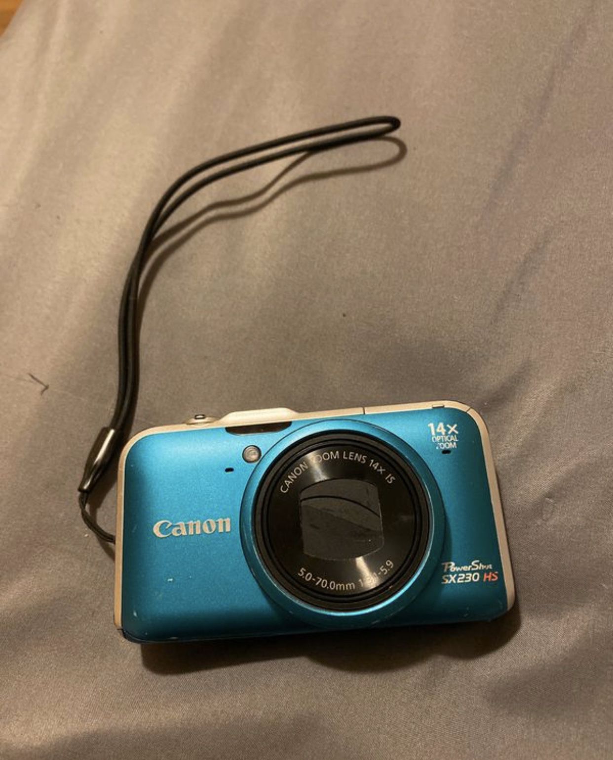 Canon SX 230 HS 12 megapixel digital camera