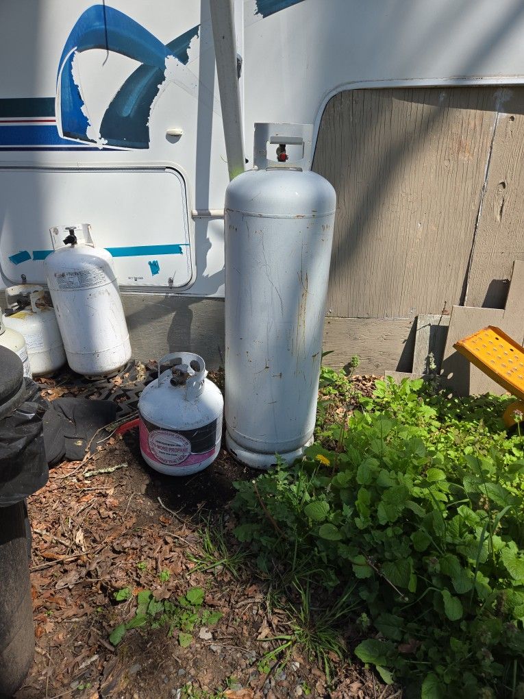 Propain Tank LG Propain Tank Exellent Condition