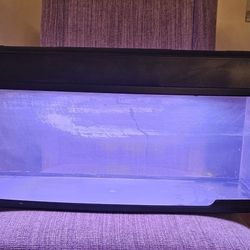 For Sale: 7-Gallon Acrylic Fish Tank – $10