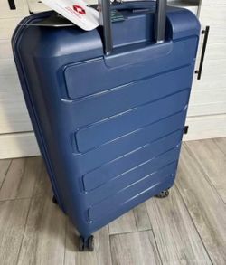 Traveler's Choice Pagosa Indestructible Hardshell Expandable Spinner Luggage, Navy 26in