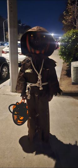 Costume