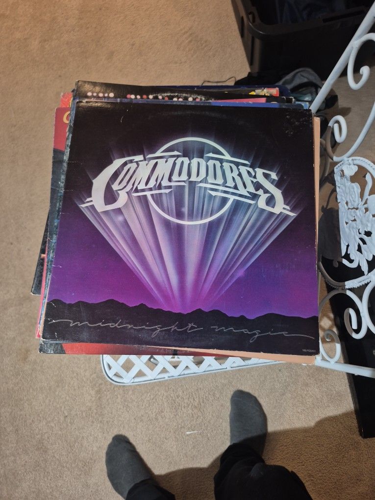 COMMODORES VINYL