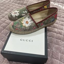 Gucci (Authentic) Multicolor, Size 40