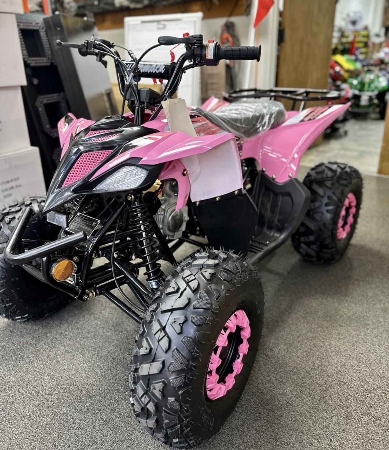 Midsize 125cc Sports ATV Fully Automatic . Pink Limited Edition !!