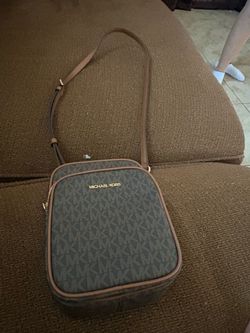 Michael cors cross body bag