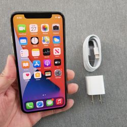 iPhone X 256gb - UNLOCKED - Like New 