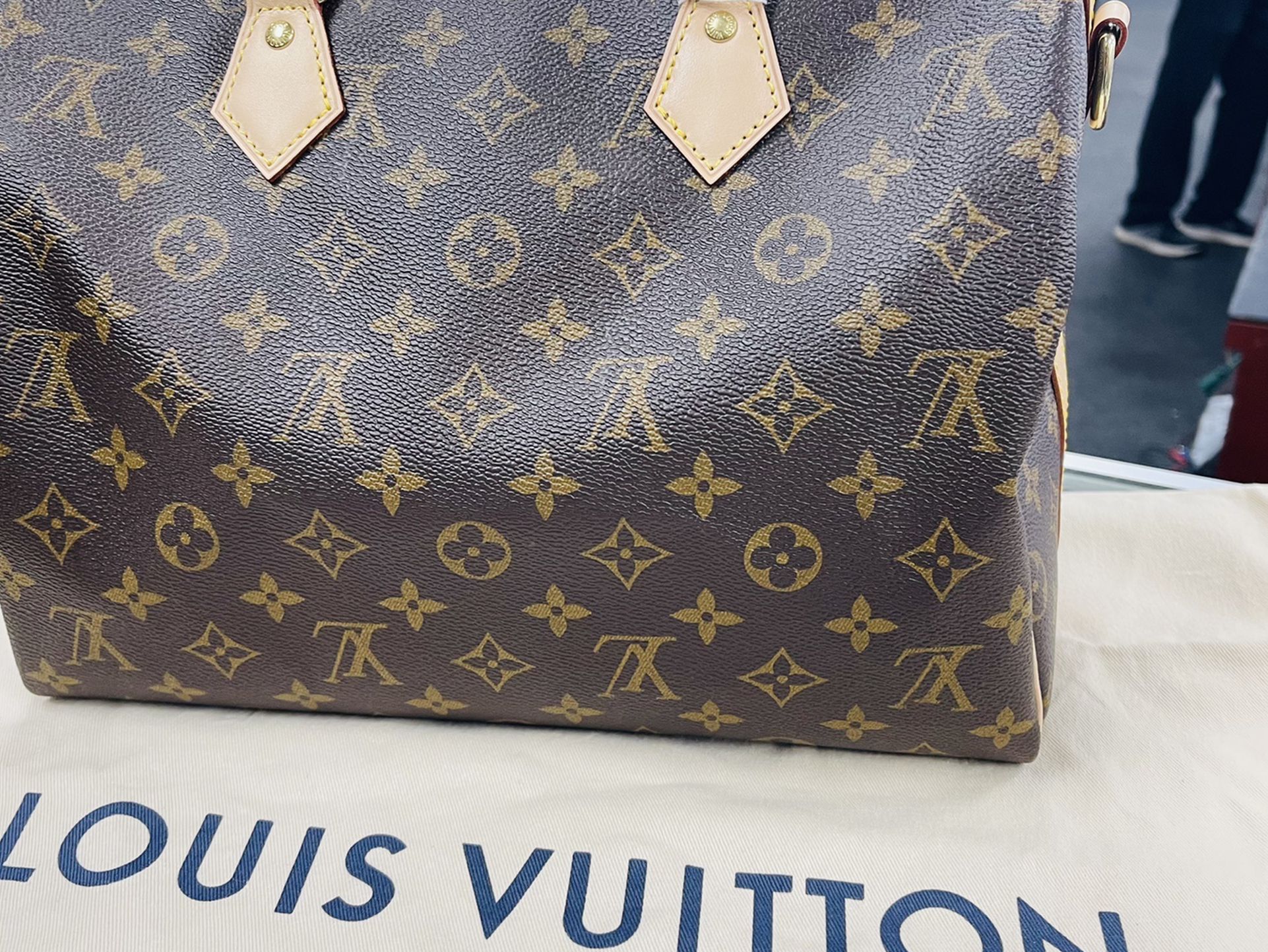 Louis Vuitton Monogram Sandals for Sale in Charlotte, NC - OfferUp